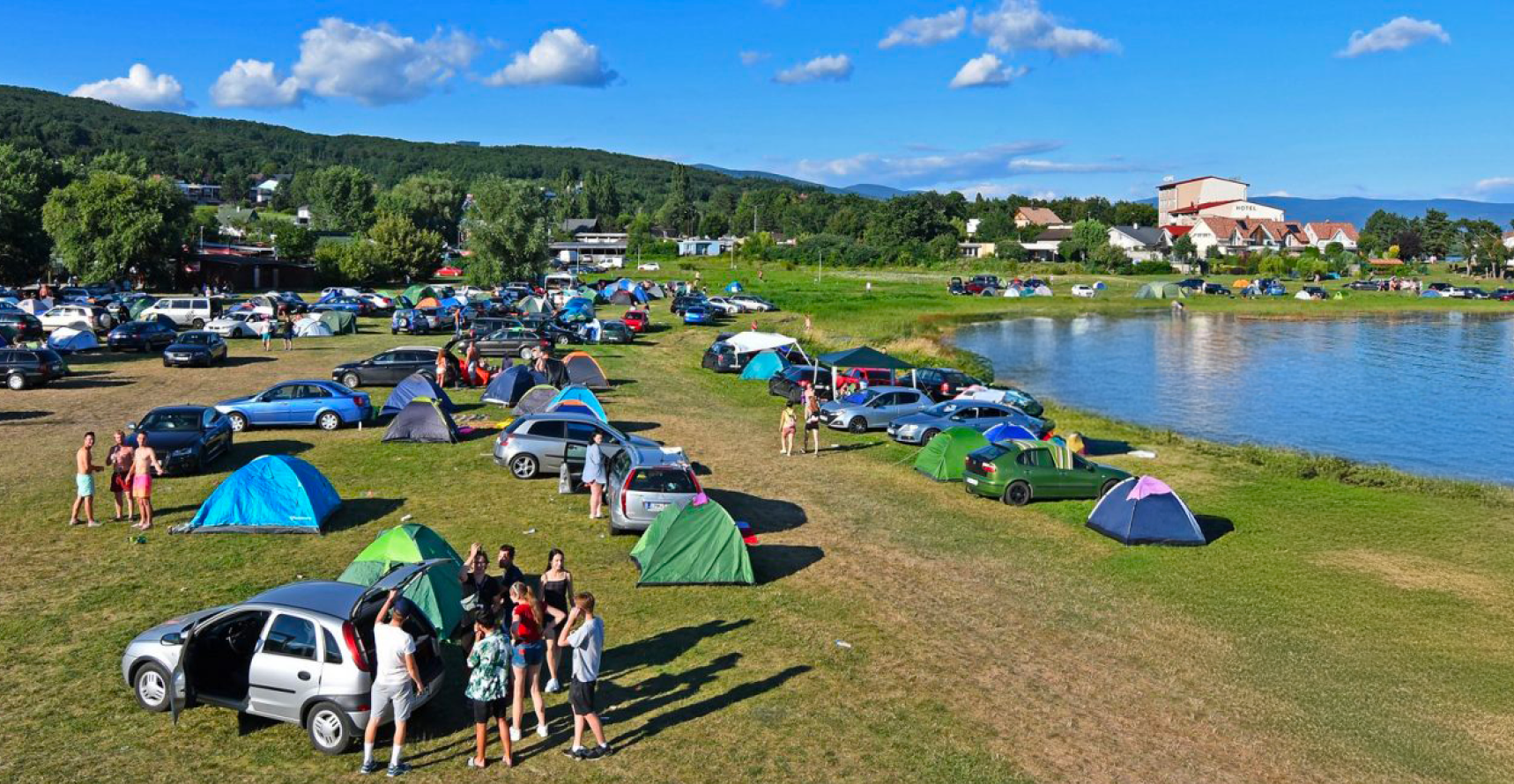 stanove-mestecko-vibe-redroom-festival-motelkamenec-zamplínska-sirava
